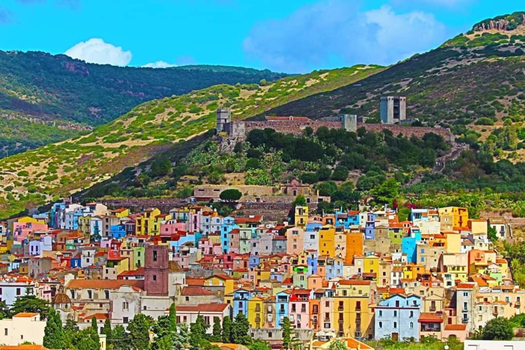 b&b mediterraneo Bosa Eksteriør billede
